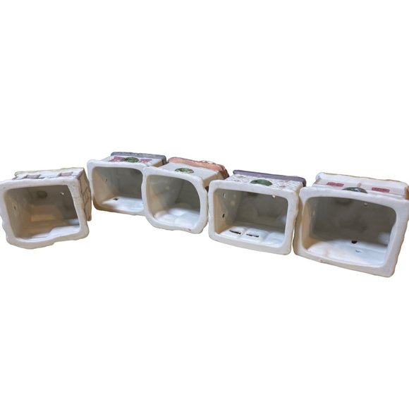 Village Houses 5 small Ornament or Christmas Village - Picture 12 of 12